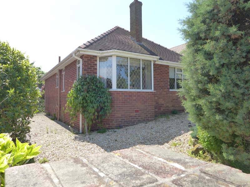OIEO £175,000 ASHLEY CLOSE BISPHAM BLACKPOOL FY2 0RF