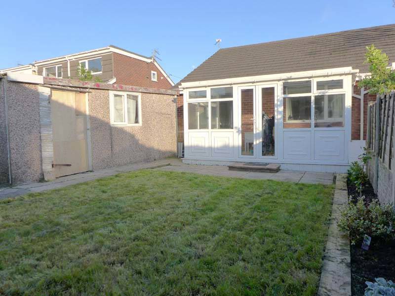 LYNWOOD DRIVE STALMINE POULTON LE FYLDE FY6 0PZ