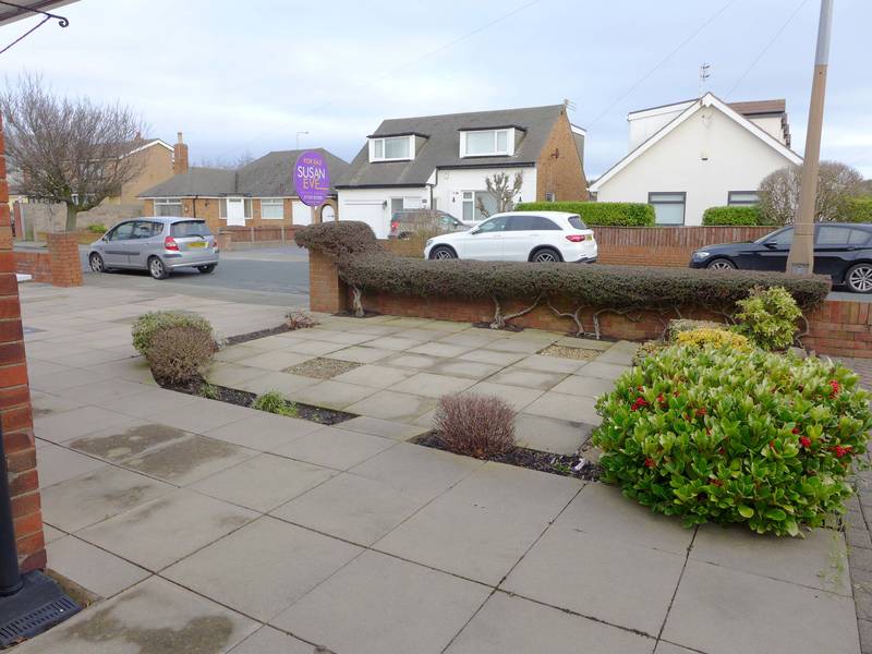 £179,950 ROWLAND LANE THORNTON CLEVELEYS FY5 2QX