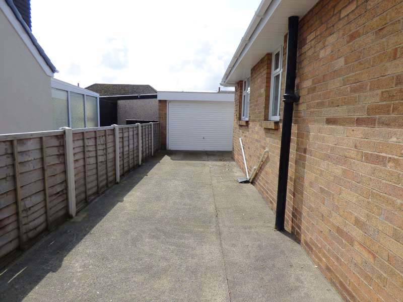 BEECHWOOD DRIVE THORNTON CLEVELEYS FY5 5EH