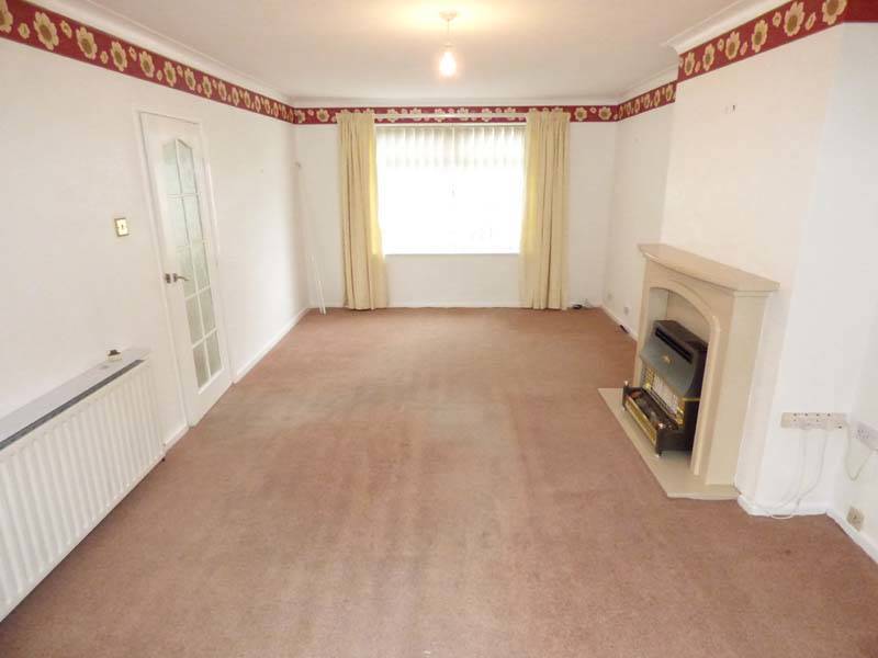 DEEPDALE AVENUE CARLETON POULTON LE FYLDE FY6 7NS