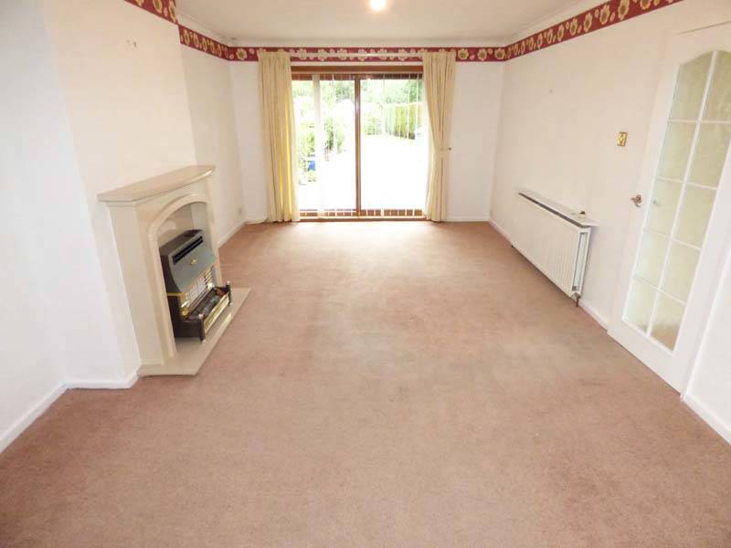 DEEPDALE AVENUE CARLETON POULTON LE FYLDE FY6 7NS