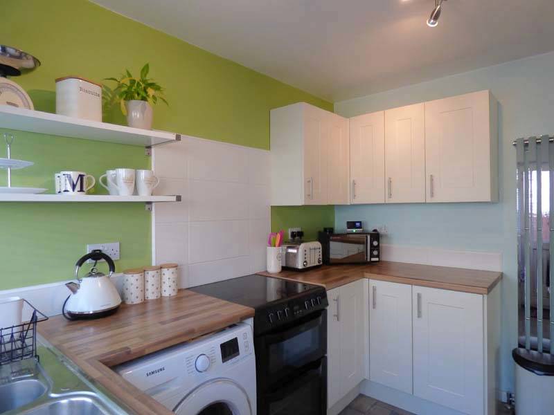 OIEO £165,000 SHAFTESBURY AVENUE THORNTON CLEVELEYS FY5 1HU