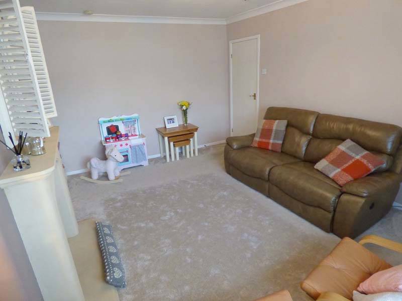 OIEO £165,000 SHAFTESBURY AVENUE THORNTON CLEVELEYS FY5 1HU