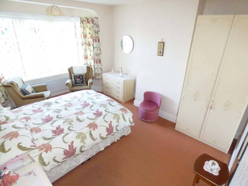 OIEO £180,000 DEVONSHIRE ROAD BISPHAM BLACKPOOL FY2 0AP