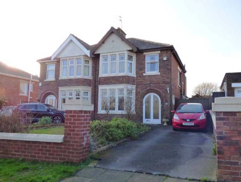 OIEO £180,000 DEVONSHIRE ROAD BISPHAM BLACKPOOL FY2 0AP