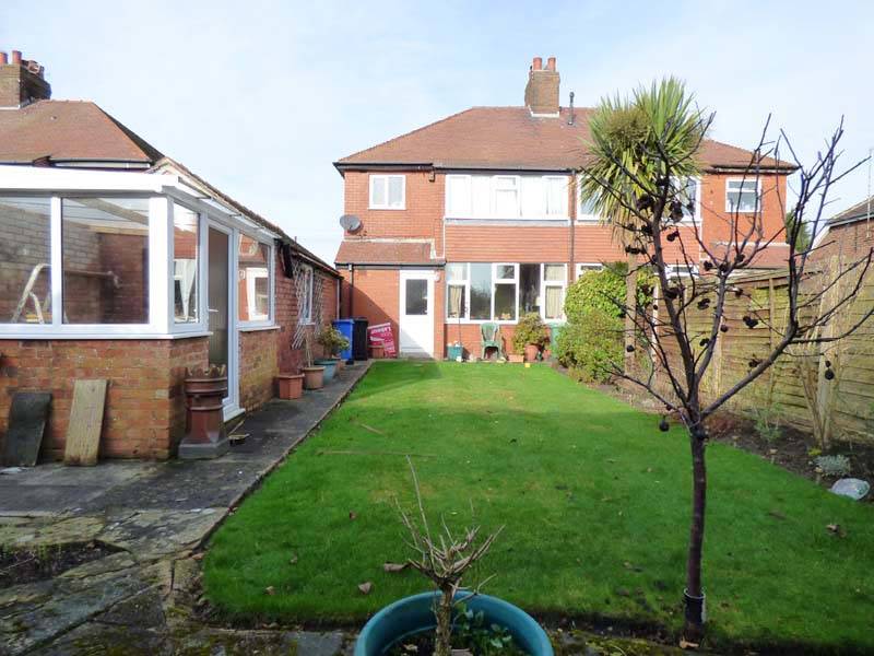 WEST DRIVE THORNTON CLEVELEYS FY5 2EG