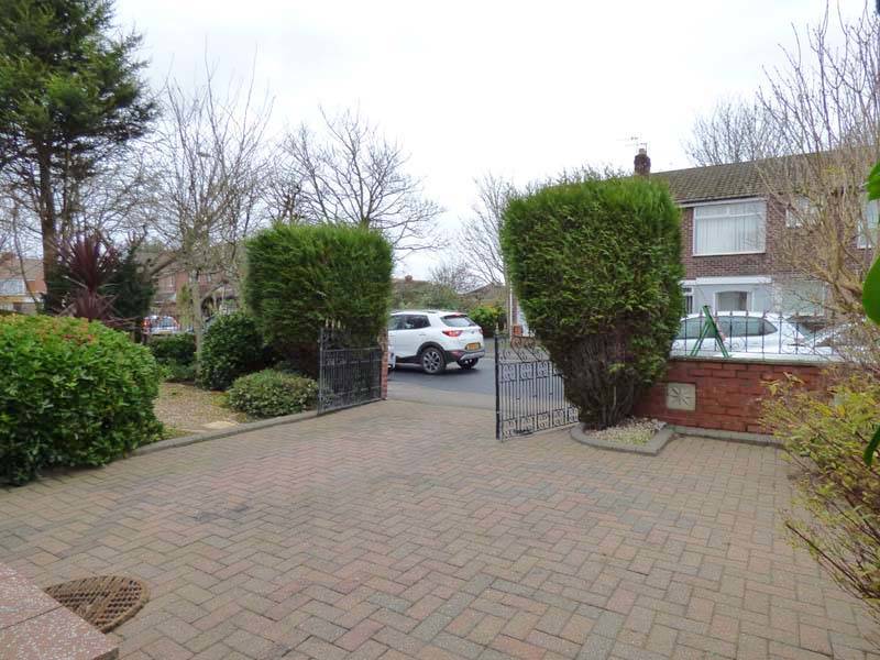 TRUNNAH ROAD THORNTON CLEVELEYS FY5 4HE