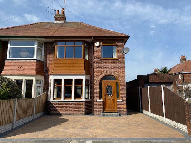 £135,000 SANDOWN ROAD THORNTON CLEVELEYS FY5 5HJ