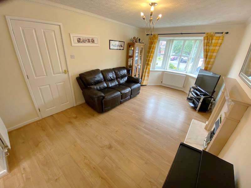 OIEO £180,000 PLAINMOOR DRIVE THORNTON CLEVELEYS FY5 3QJ