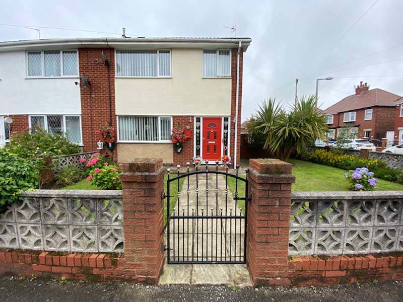 ROMNEY AVENUE FLEETWOOD FY7 8BW