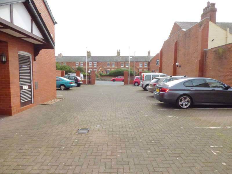 THE MOUNT APARTMENTS FLEETWOOD FY7 6PY