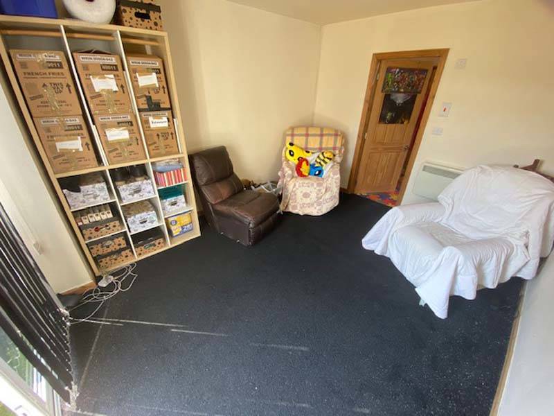 ROSSENDALE AVENUE SOUTH THORNTON CLEVELEYS FY5 4LY