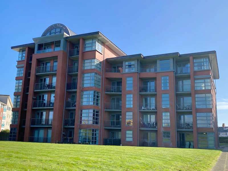 £175,000 ADMIRAL HEIGHTS 164 QUEENS PROMENADE BISPHAM FY2 9GJ