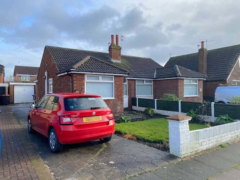 OIRO £120,000 BLYTHE AVENUE THORNTON CLEVELEYS FY5 2LL