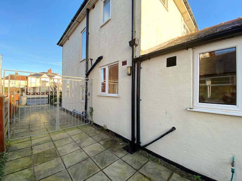 WARLEY ROAD BLACKPOOL FY1 2RW