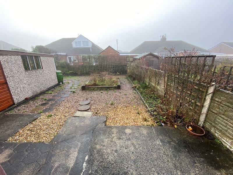 OIEO £135,000 CUMBERLAND AVENUE THORNTON CLEVELEYS FY5 2PF