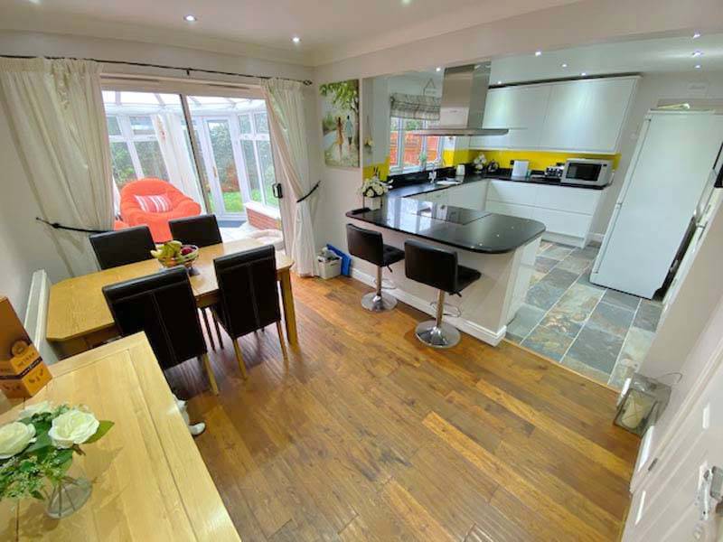 OIEO £300,000 PRIMROSE WAY CARLETON POULTONLEFYLDE FY6 7FB