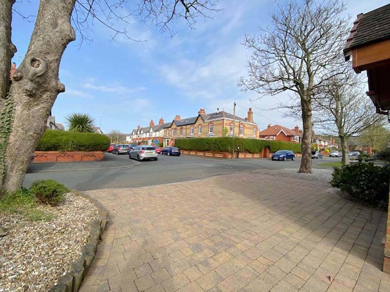 OXFORD ROAD ANSDELL LYTHAM ST ANNES FY8 4EG