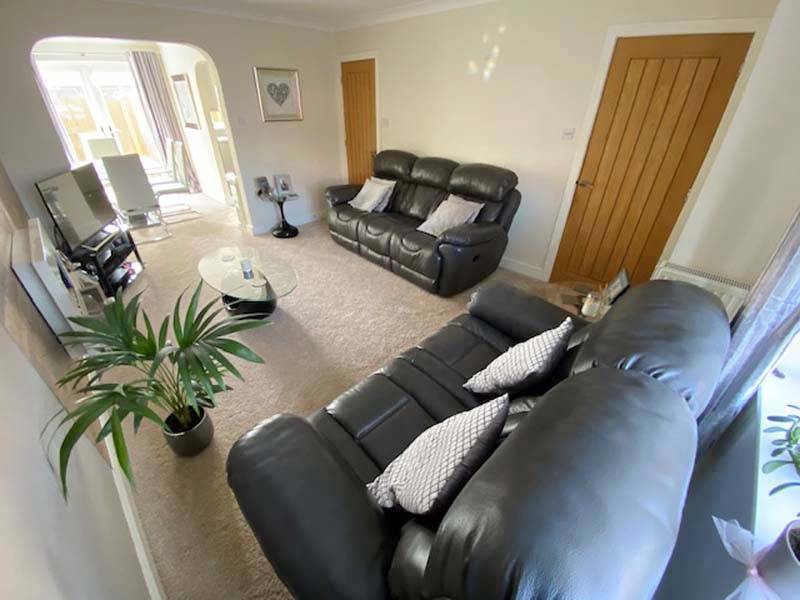 OIEO £255,000 OXFORD ROAD ANSDELL LYTHAM ST ANNES FY8 4EG