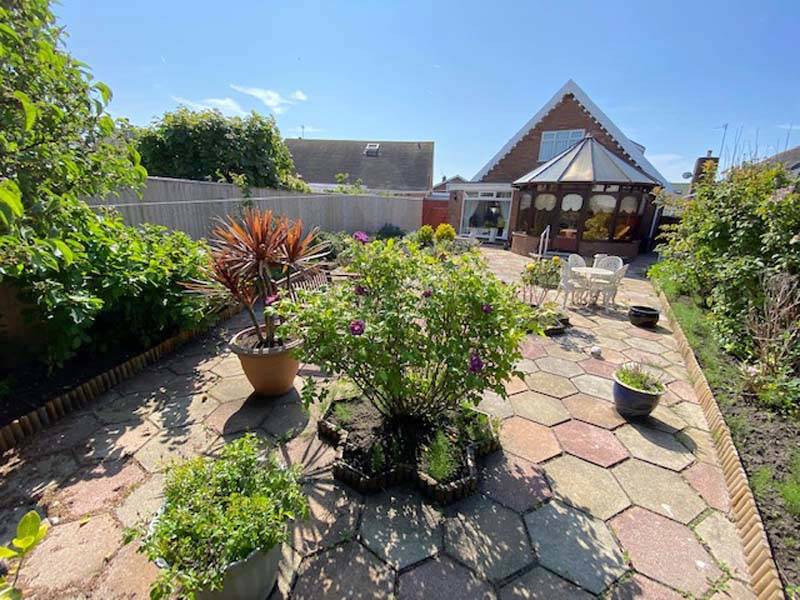 OIEO £250,000 QUEENSBURY ROAD THORNTON CLEVELEYS FY5 1SW