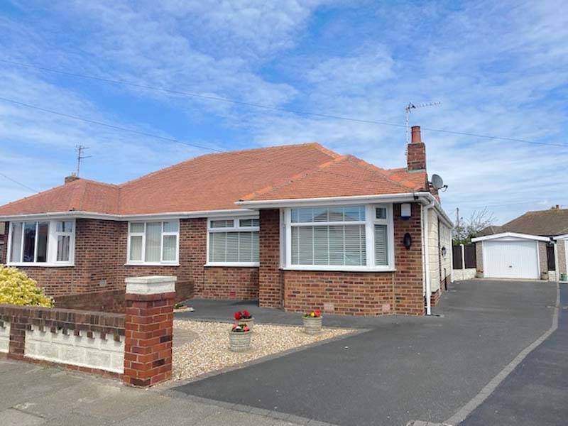 OIEO £175,000 RINGWAY THORNTON CLEVELEYS FY5 2NJ
