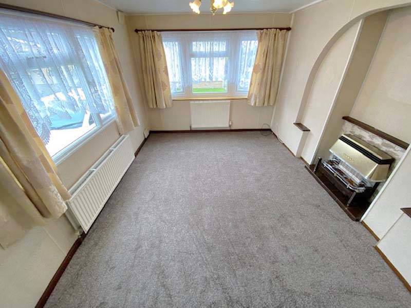 FIRST AVENUE WOODSIDE PARK STALMINE POULTON LE FYLDE FY6 0PL