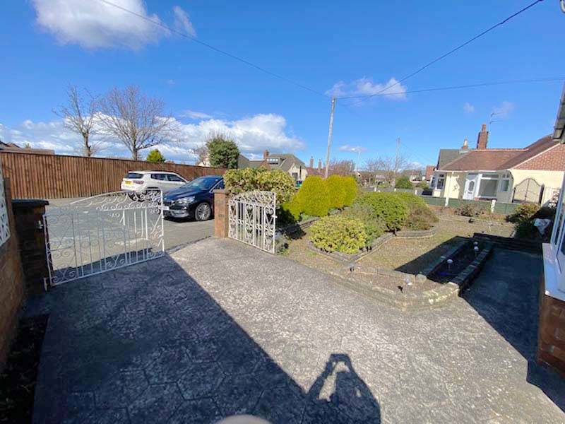Guide Price £249,999 ROWLAND LANE THORNTON CLEVELEYS FY5 2QU