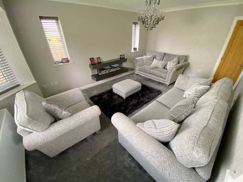 OIEO £380,000 MEADOWS AVENUE THORNTON CLEVELEYS FY5 2TW