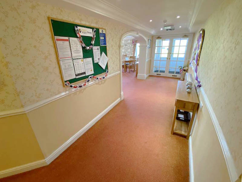 OIEO £85,000 HOLROYD COURT BISPHAM BLACKPOOL LANCASHIRE FY2 9JH