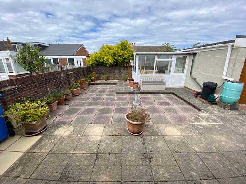 OIEO £160,000 SILVERDALE AVENUE LARKHOLME FLEETWOOD FY7 8QR