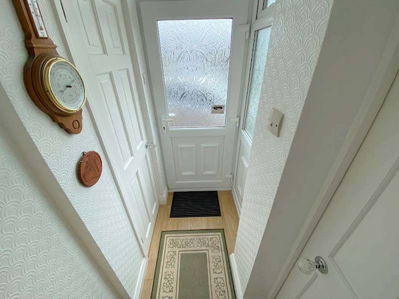 OIEO £160,000 SILVERDALE AVENUE LARKHOLME FLEETWOOD FY7 8QR