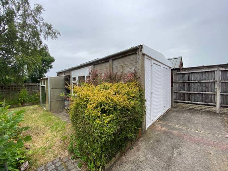 £189,999 SEFTON AVENUE POULTON LE FYLDE LANCASHIRE FY6 8BL