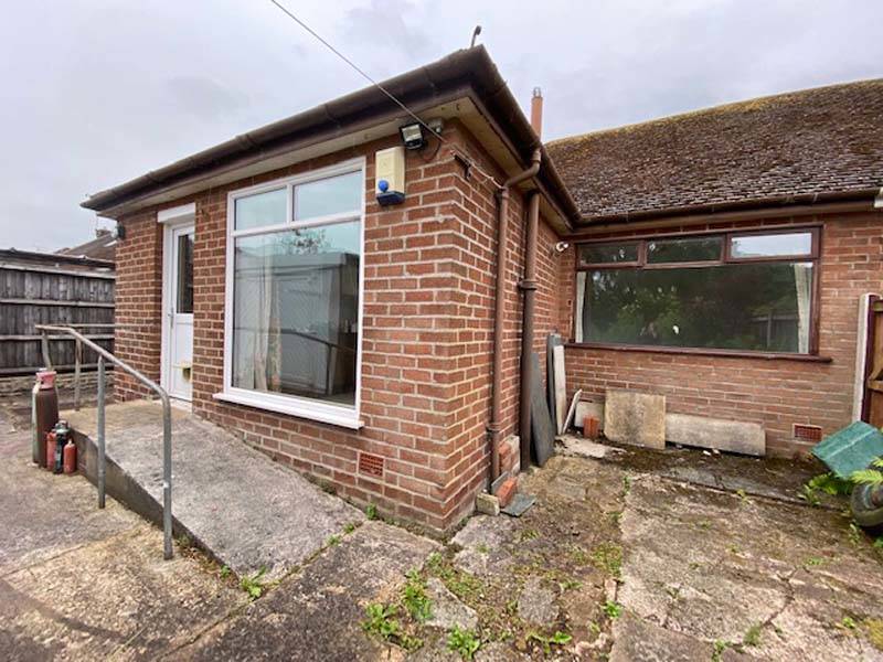 £189,999 SEFTON AVENUE POULTON LE FYLDE LANCASHIRE FY6 8BL