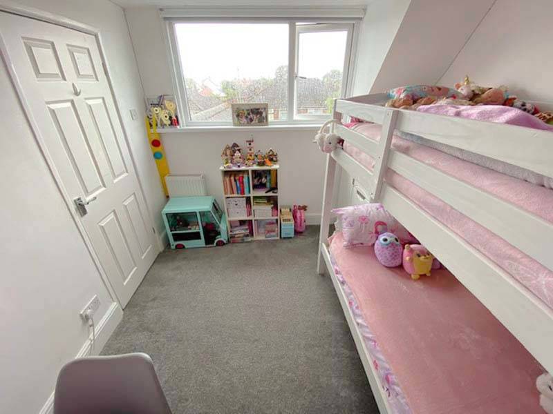 OIEO £305,000 WOODLEY AVENUE THORNTON CLEVELEYS LANCASHIRE FY5 4EJ