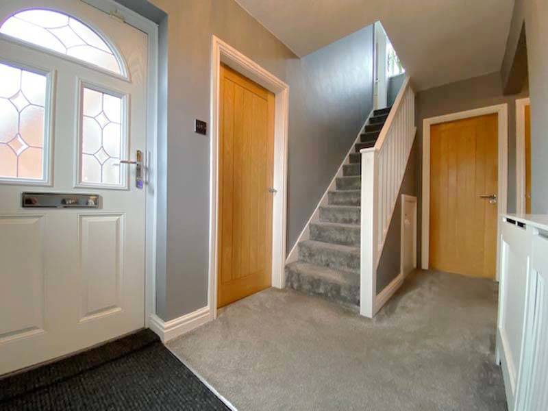 OIEO £305,000 WOODLEY AVENUE THORNTON CLEVELEYS LANCASHIRE FY5 4EJ