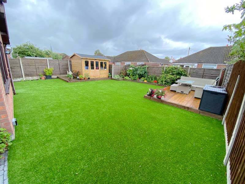 OIEO £305,000 WOODLEY AVENUE THORNTON CLEVELEYS LANCASHIRE FY5 4EJ