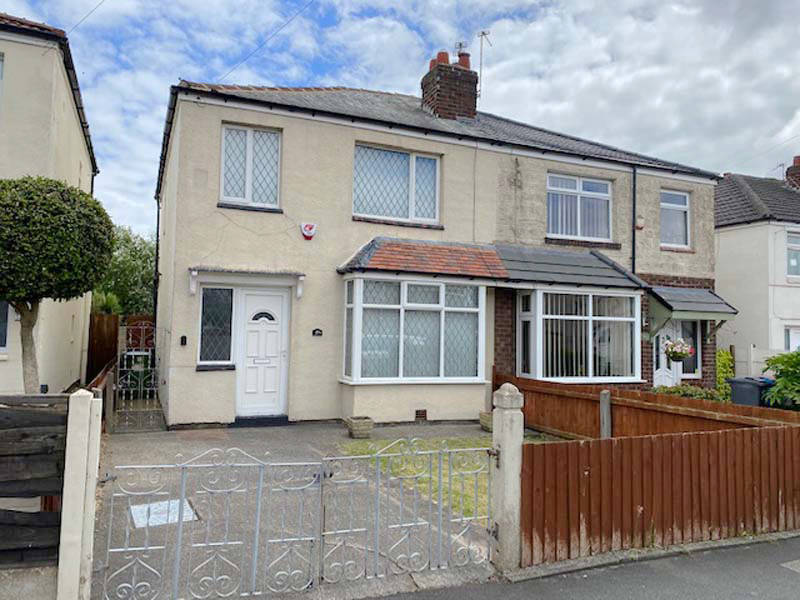 OIEO £125,000 ROSSENDALE AVENUE NORTH THORNTON CLEVELEYS FY5 4NS
