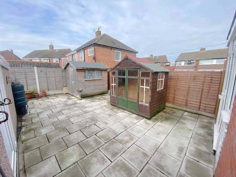 OIEO £125,000 HIGHCROFT AVENUE BISPHAM BLACKPOOL FY2 0BJ