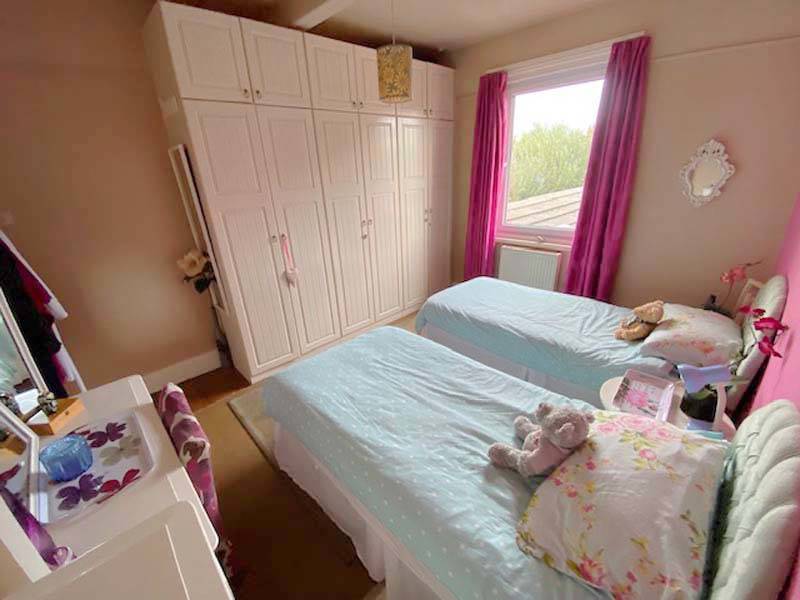 QUEENS WALK THORNTON CLEVELEYS LANCASHIRE FY5 1JW