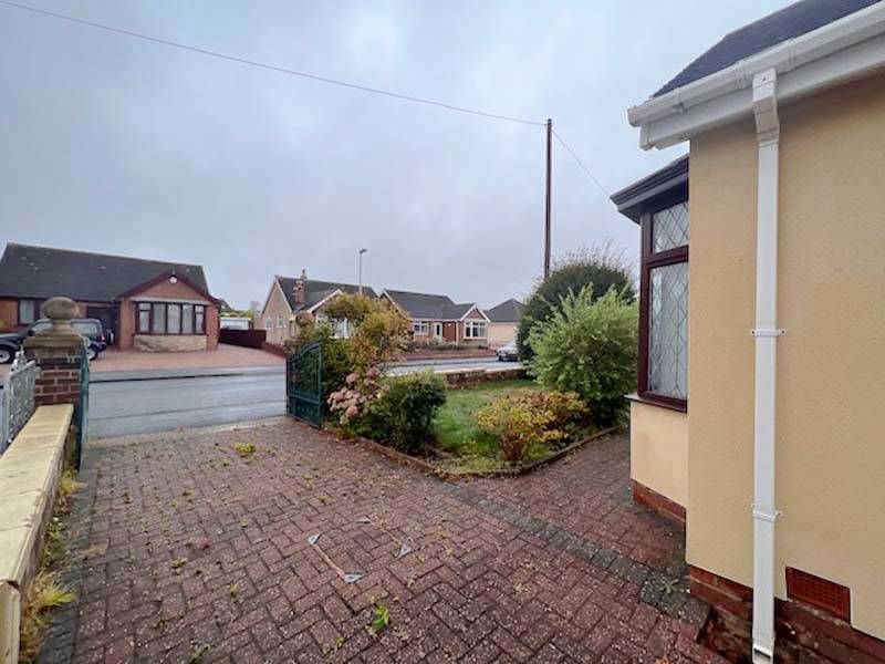 OIEO £240,000 BOSTON AVENUE BISPHAM BLACKPOOL LANCASHIRE FY2 9BZ