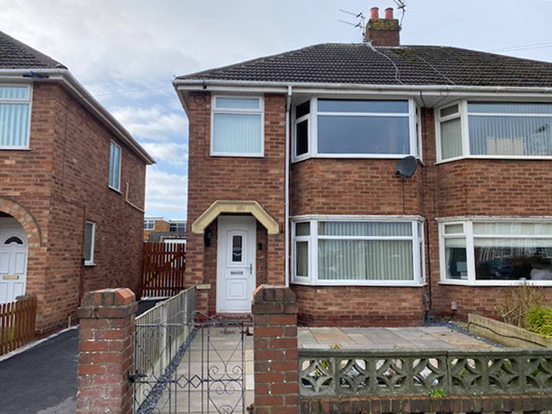OIEO £149,999 CROFTON AVENUE BISPHAM BLACKPOOL FY2 0BB