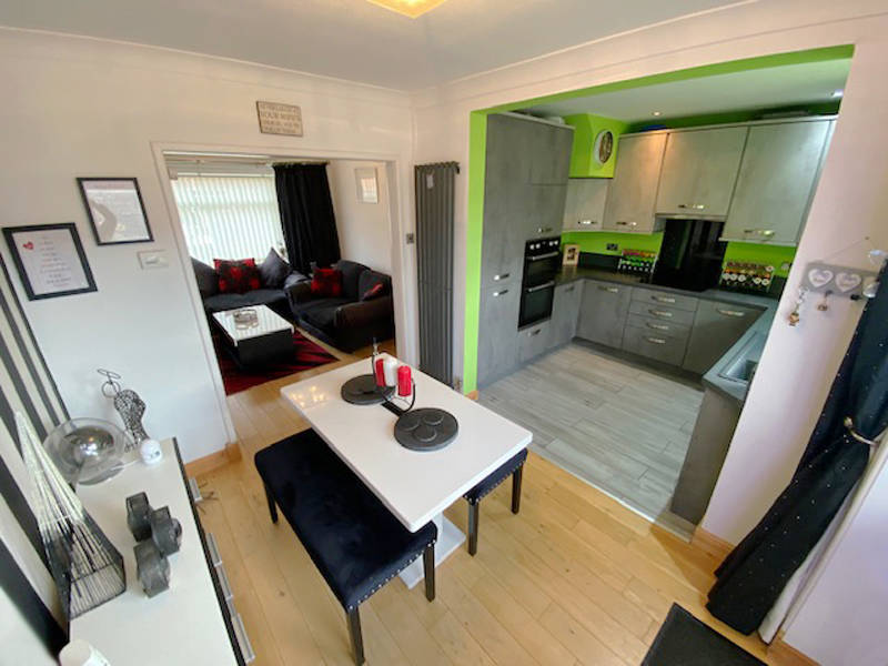 OIEO £149,999 CROFTON AVENUE BISPHAM BLACKPOOL FY2 0BB