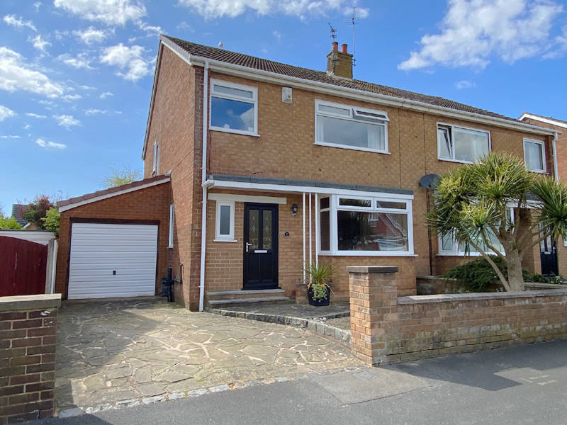 OIEO £250,000 ROAD THORNTON CLEVELEYS FY5 3HJ
