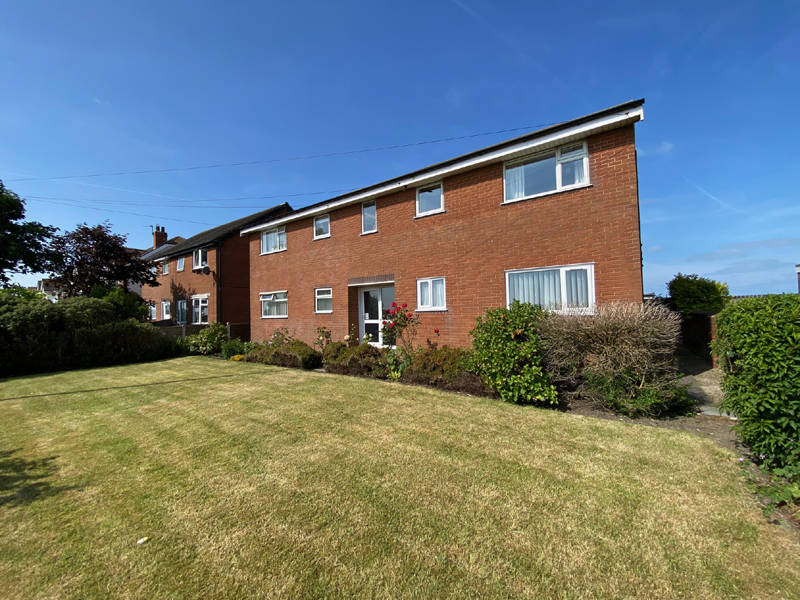 OIEO £85,000 OSBORNE GROVE THORNTON CLEVELEYS FY5 1HP